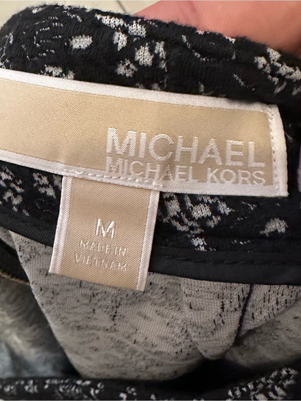 MICHAEL Michael Kors Black and Gray lace pencil skirt size medium